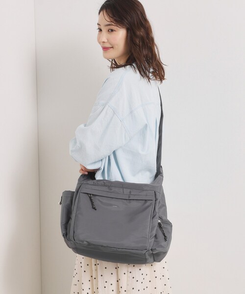 ITS'DEMO(イッツデモ)の「【収納アドバイザー監修】マザー&トリップショルダー(ショルダーバッグ・レディース・ベージュ/ダークグレー/ブラック/ピンク系・00)」の14枚目の写真