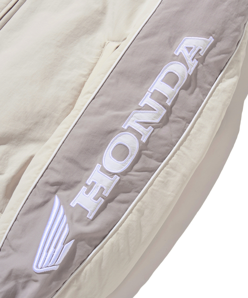 PHYPS MOTORCYCLE(フィップスモーターサイクル)の「Nylon Racing Blouson Jacket Ivory(ブルゾン・レディース・その他・X-LARGE/MEDIUM/LARGE)」の4枚目の写真
