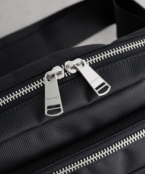 FRED PERRY（フレッドペリー）の「【FRED PERRY】BALLISTIC SIDE BAG L3345（ショルダーバッグ・メンズ・ブラック・FREE）」の16枚目の写真