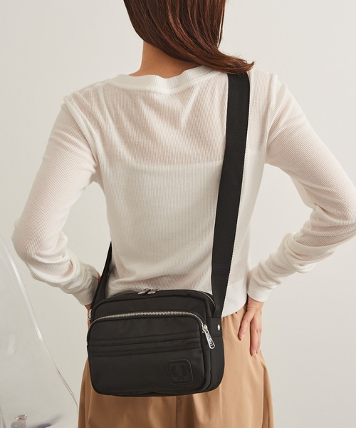 FRED PERRY（フレッドペリー）の「【FRED PERRY】BALLISTIC SIDE BAG L3345（ショルダーバッグ・メンズ・ブラック・FREE）」の3枚目の写真