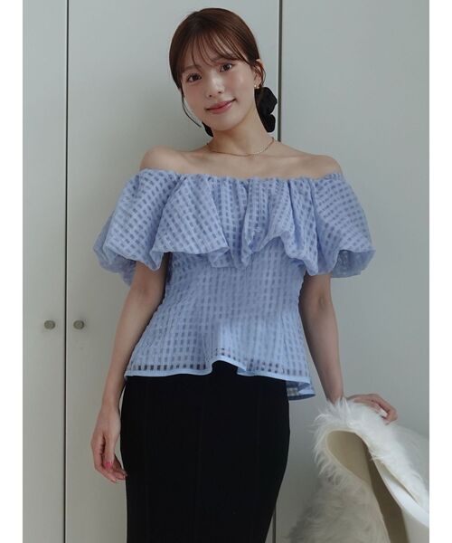 LAGUNAMOON(ラグナムーン)の「シアーチェックバルーンオフショルブラウス 【夏服】【半袖】【シアートップス】(シャツ/ブラウス・レディース・ライトブルー/ブラック/アイボリー・FREE)」の3枚目の写真