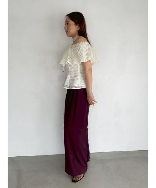 LAGUNAMOON(ラグナムーン)の「シアーチェックバルーンオフショルブラウス 【夏服】【半袖】【シアートップス】(シャツ/ブラウス・レディース・ライトブルー/ブラック/アイボリー・FREE)」の7枚目の写真