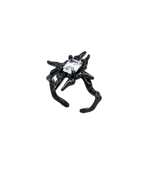 RANDOMOFF（ランダムオフ）の「[ROF x GYEOL] WAVE TRACE RING（リング・レディース・ブラック・ONE SIZE）」の2枚目の写真