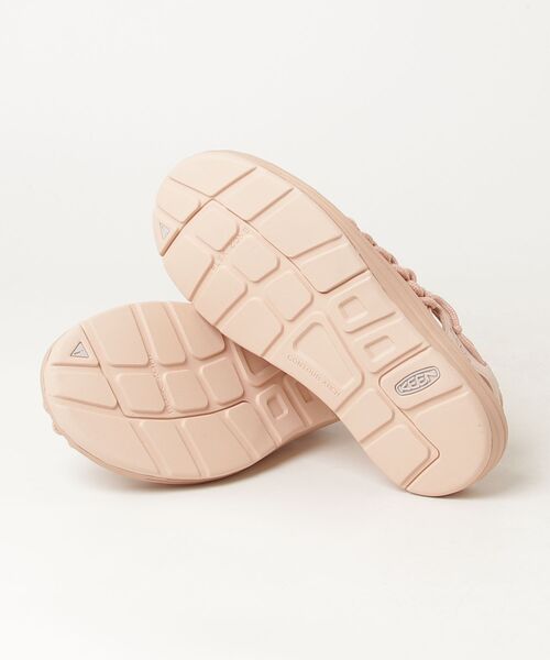 KEEN(キーン)の「【New color】UNEEK / ユニーク / レディース スニーカーサンダル(スニーカー・レディース・ベビーピンク・26cm/25.5cm/25cm/24.5cm/24cm/23.5cm/23cm/22.5cm)」の3枚目の写真