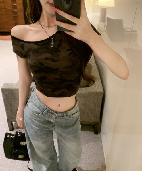 セール】迷彩柄 ワンショルダー 半袖トップス（Tシャツ/カットソー