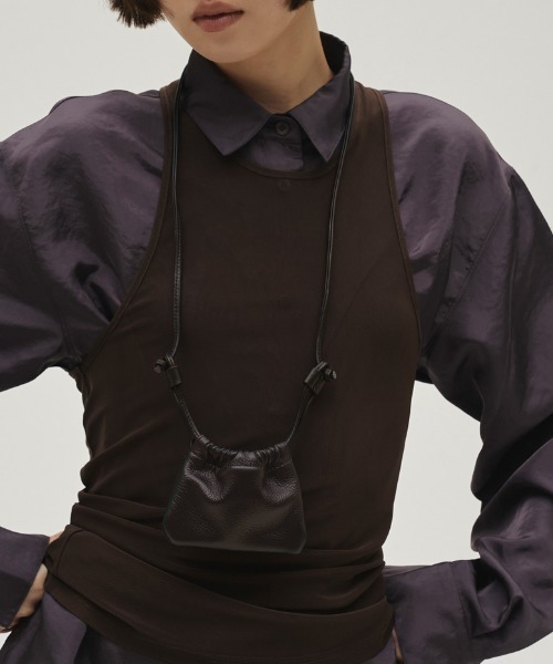 TODAYFUL（トゥデイフル）の「[TODAYFUL/トゥデイフル] レザーコンパクトパース（ショルダーバッグ・レディース・ブラック・F）」の2枚目の写真