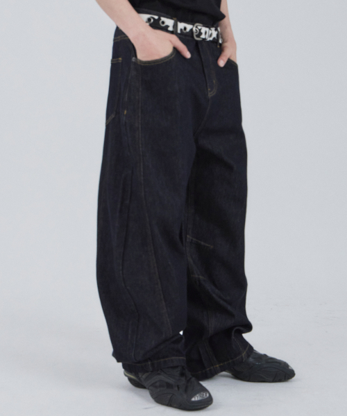 FORCESENSITIVE(フォースセンスティブ)の「FST CURVED PANTS (INDIGO)(デニムパンツ・メンズ・その他・1/2)」の2枚目の写真