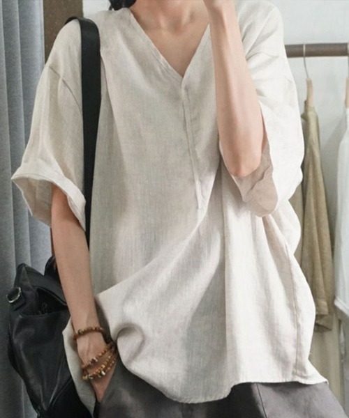 Flugge(フラッジー)の「半袖リネンライクブラウス(シャツ/ブラウス・レディース・グリーン/アイボリー・MEDIUM/LARGE)」の2枚目の写真