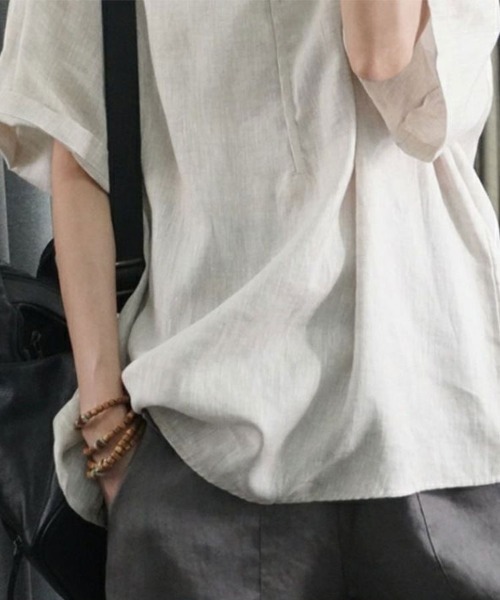 Flugge(フラッジー)の「半袖リネンライクブラウス(シャツ/ブラウス・レディース・グリーン/アイボリー・MEDIUM/LARGE)」の3枚目の写真