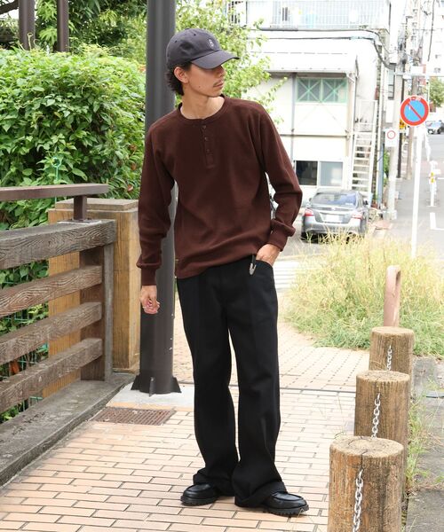 BEN DAVIS(ベンデイビス)の「【BEN DAVIS】WAFFLE L/S HENLEY / ワッフル ヘンリーネック ロンT ユニセックス 長袖 サーマル(Tシャツ/カットソー・メンズ・グレー/ブラウン/オフホワイト/ホワイト/ブラック・MEDIUM/X-LARGE/LARGE)」の9枚目の写真