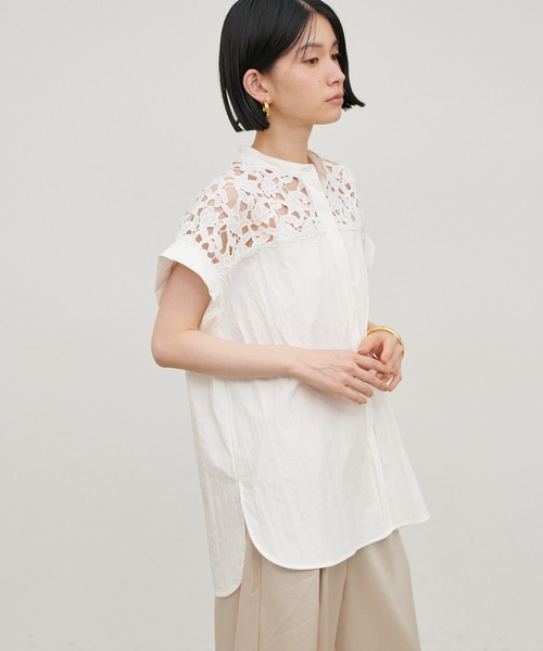 LARUTA(ラルータ)の「【LARUTA】刺繍レースドロップショルダーシャツ(シャツ/ブラウス・レディース・カーキ/オフホワイト/ブラック/ストライプ・FREE)」の9枚目の写真