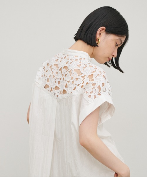 LARUTA(ラルータ)の「【LARUTA】刺繍レースドロップショルダーシャツ(シャツ/ブラウス・レディース・カーキ/オフホワイト/ブラック/ストライプ・FREE)」の12枚目の写真