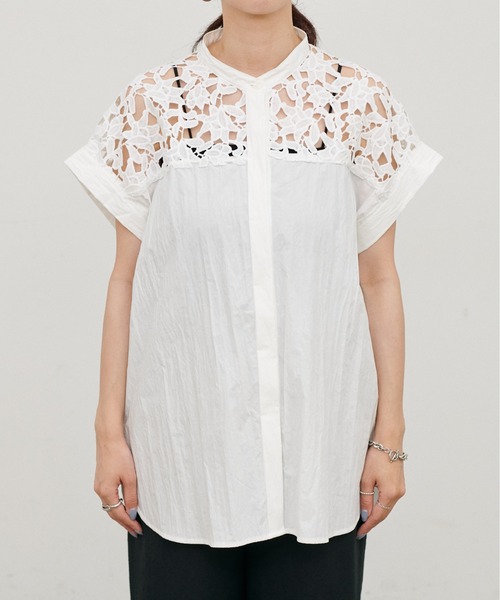 LARUTA(ラルータ)の「【LARUTA】刺繍レースドロップショルダーシャツ(シャツ/ブラウス・レディース・カーキ/オフホワイト/ブラック/ストライプ・FREE)」の19枚目の写真