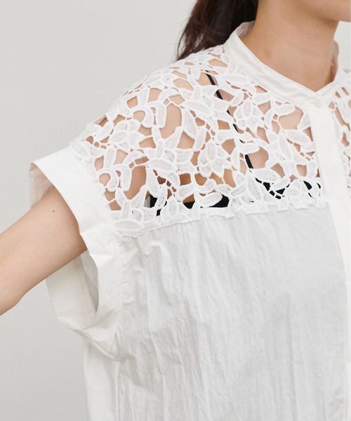 LARUTA(ラルータ)の「【LARUTA】刺繍レースドロップショルダーシャツ(シャツ/ブラウス・レディース・カーキ/オフホワイト/ブラック/ストライプ・FREE)」の14枚目の写真