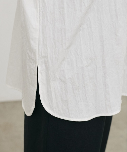 LARUTA(ラルータ)の「【LARUTA】刺繍レースドロップショルダーシャツ(シャツ/ブラウス・レディース・カーキ/オフホワイト/ブラック/ストライプ・FREE)」の5枚目の写真