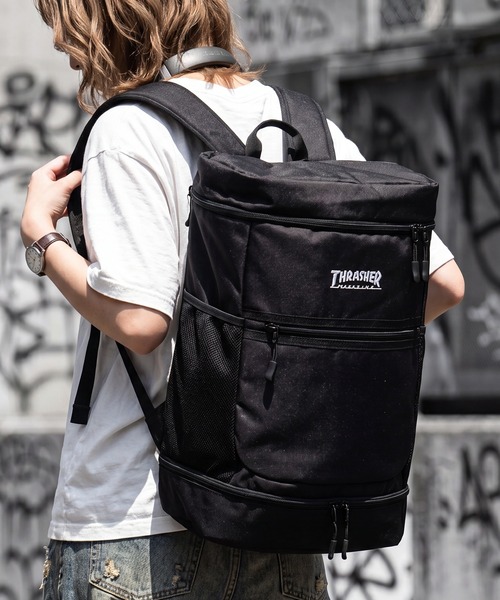 THRASHER/スラッシャー】チャーム付き 大容量ボックスリュック 30L