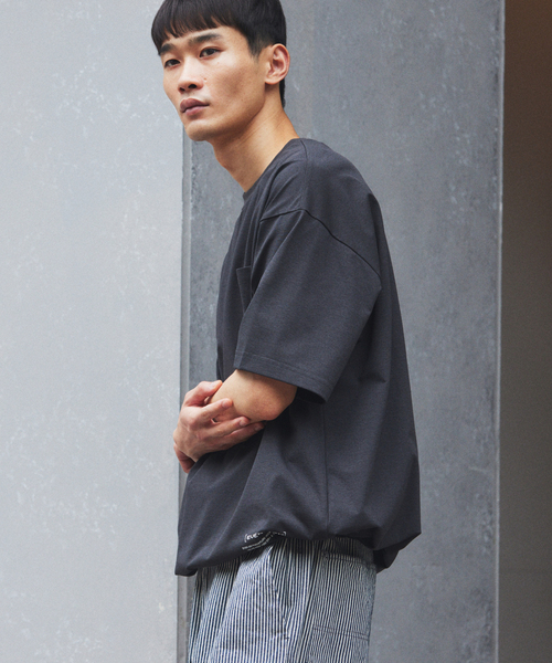 JOURNAL STANDARD relume（ジャーナルスタンダード　レリューム）の「＜吸水速乾＞Ever-Dri(TM) ドライタッチ スピンドル Tシャツ（Tシャツ/カットソー・メンズ・チャコールグレー/ホワイト/ライトグリーン/ブラック・LARGE/MEDIUM/SMALL）」の12枚目の写真
