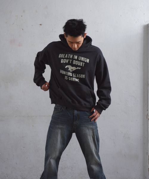 AMOU（アモウ）の「Vintage Horse HOODIE  BLACK（パーカー・レディース・その他・2/1）」の3枚目の写真