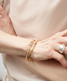 VERMEIL par iena(ヴェルメイユパーイエナ)の「L'EIGHT STUDIO レイトスタジオ Mini Bracelet Continuous 3(ブレスレット)」