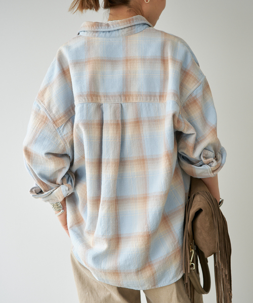 Deuxieme Classe(ドゥーズィエムクラス)の「*Vintage Check シャツ 4(シャツ/ブラウス・レディース・サックスブルー・FREE)」の15枚目の写真