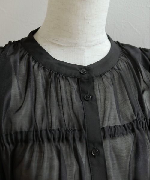 CLEIO(クレイオ)の「【CLEIO】ギャザーシアーブラウス GATHERED SHEER BLOUSE(シャツ/ブラウス・レディース・アイボリー/ブラウン/ブラック・FREE)」の13枚目の写真