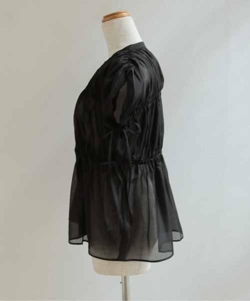 CLEIO(クレイオ)の「【CLEIO】ギャザーシアーブラウス GATHERED SHEER BLOUSE(シャツ/ブラウス・レディース・アイボリー/ブラウン/ブラック・FREE)」の17枚目の写真
