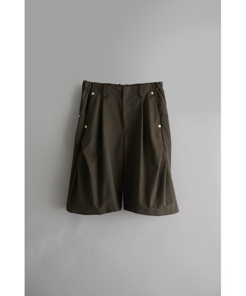 CONZ(コンズ)の「curve leg wide shorts/ショートパンツ/夏服/カーブシルエット/CONZ(スラックス・メンズ・ブラック/カーキ/グレー・3/2)」の3枚目の写真