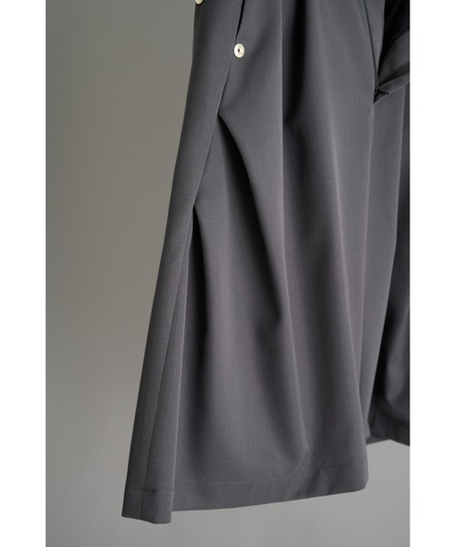 CONZ(コンズ)の「curve leg wide shorts/ショートパンツ/夏服/カーブシルエット/CONZ(スラックス・メンズ・ブラック/カーキ/グレー・3/2)」の10枚目の写真