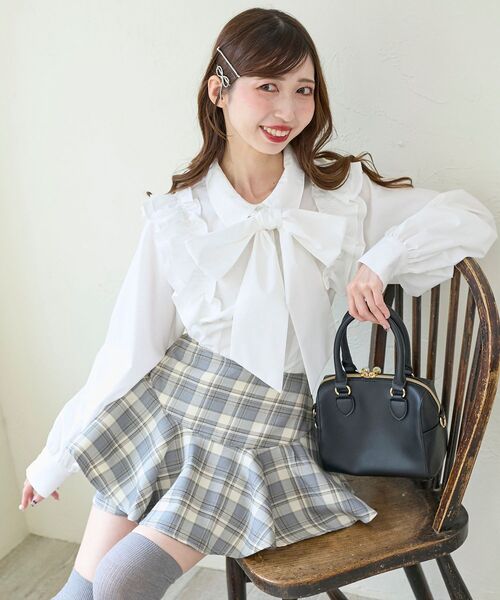 MAJESTIC LEGON(マジェスティックレゴン)の「レイヤードライクフレアショートスカパン(スカート・レディース・ホワイト系その他2/グレー/ブラック系その他・MEDIUM)」の8枚目の写真