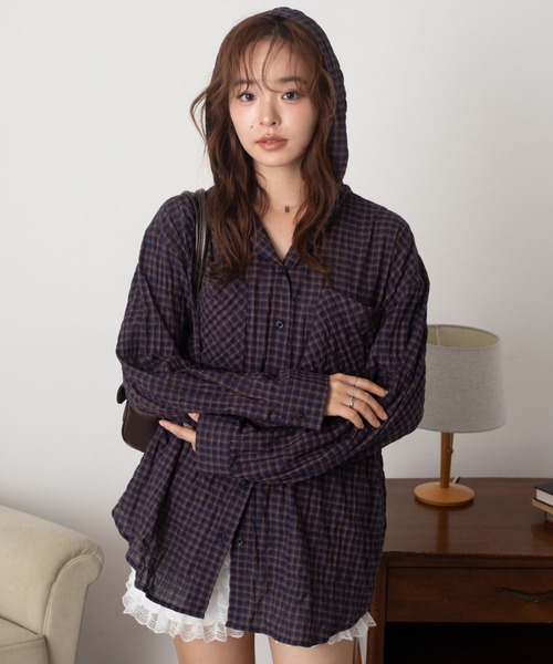 WEGO(ウィゴー)の「WEGO/【26年秋冬新作】フードチェックBIGシャツ(シャツ/ブラウス・レディース・ネイビー/ブラック/ピンク・FREE)」の2枚目の写真
