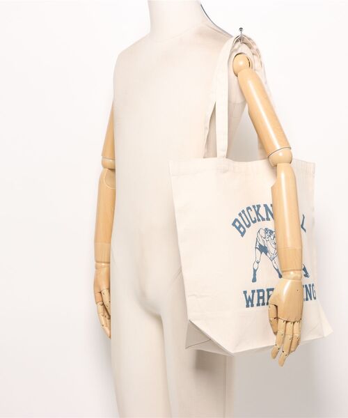 Ol' Basics(オールベーシックス)の「Ol' Basics(オール・ベーシックス) トートバッグ キャンバス レスリングイラスト カレッジロゴ プリント 鞄 BAG アメカジ メンズ レディース ユニセックス Lサイズ(トートバッグ・レディース・ナチュラル・FREE)」の6枚目の写真