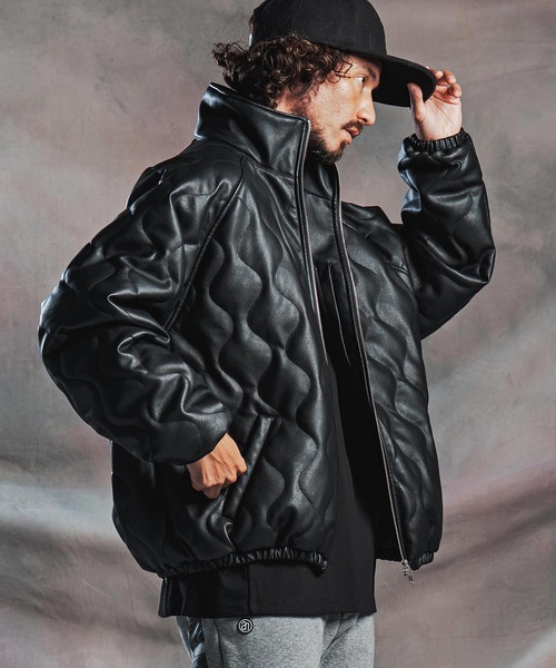 ANGENEHM(アンゲネーム)の「mj11788-Synthetic Leather Wave-Quilted Padded Jacket シンセティックレザースタンドジャケット(AG07-015acg)(その他アウター・メンズ・ブラック・S/M/L)」の5枚目の写真