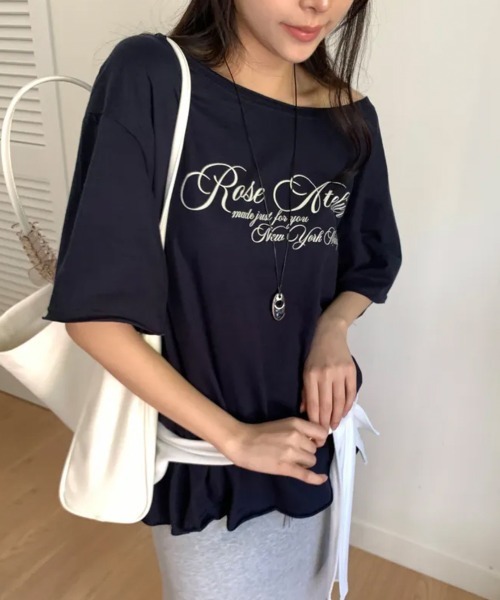 LOENNE(ロエヌ)の「Lettering Off-Shoulder Tee / レタリングオフショルダーTシャツ(Tシャツ/カットソー・レディース・ネイビー/ホワイト・FREE)」の18枚目の写真