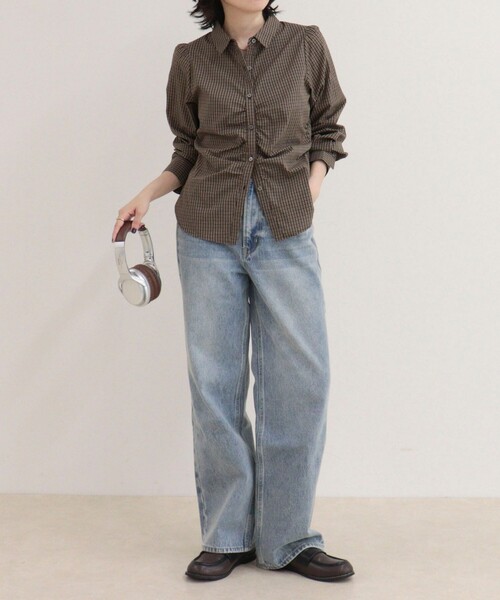 fredy emue(フレディエミュ)の「【WEB限定カラーあり】フロントギャザーコンパクトシャツ(シャツ/ブラウス・レディース・サックスブルー/キャメル/ブラウン系その他/ブラック系その他/ブルー系その他・38)」の13枚目の写真