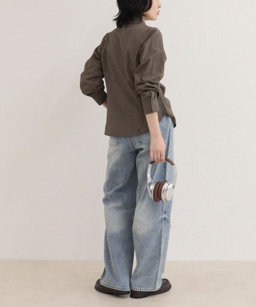 fredy emue(フレディエミュ)の「【WEB限定カラーあり】フロントギャザーコンパクトシャツ(シャツ/ブラウス・レディース・サックスブルー/キャメル/ブラウン系その他/ブラック系その他/ブルー系その他・38)」の15枚目の写真