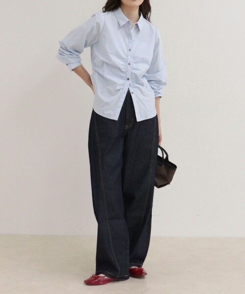 fredy emue(フレディエミュ)の「【WEB限定カラーあり】フロントギャザーコンパクトシャツ(シャツ/ブラウス・レディース・サックスブルー/キャメル/ブラウン系その他/ブラック系その他/ブルー系その他・38)」の20枚目の写真