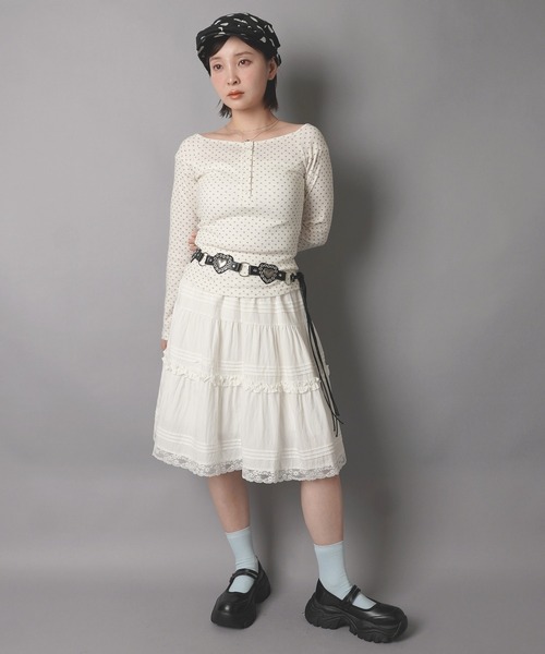SPINNS(スピンズ)の「総柄ボートネック長袖カットソー/スタードット/ヘンリーネック/韓国ガーリー(Tシャツ/カットソー・レディース・サックスブルー/オフホワイト/アイボリー・ONESIZE)」の7枚目の写真
