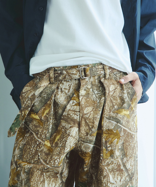 JOURNAL STANDARD（ジャーナルスタンダード）の「カモ柄 キャンバス ベルテッド パンツ（その他パンツ・メンズ・ベージュ・MEDIUM/LARGE）」の10枚目の写真