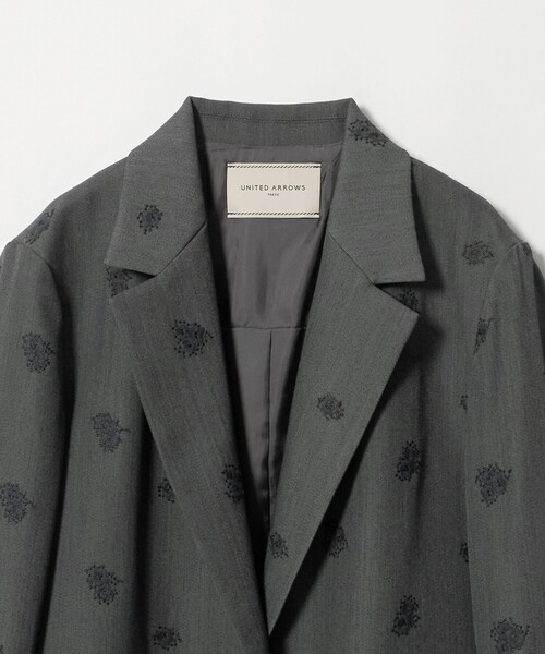 UNITED ARROWS（ユナイテッドアローズ）の「フラワー ジャガード バックフレア ジャケット（テーラードジャケット・レディース・ブラック/グレー系・38/36）」の13枚目の写真