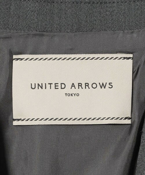UNITED ARROWS（ユナイテッドアローズ）の「フラワー ジャガード バックフレア ジャケット（テーラードジャケット・レディース・ブラック/グレー系・38/36）」の4枚目の写真