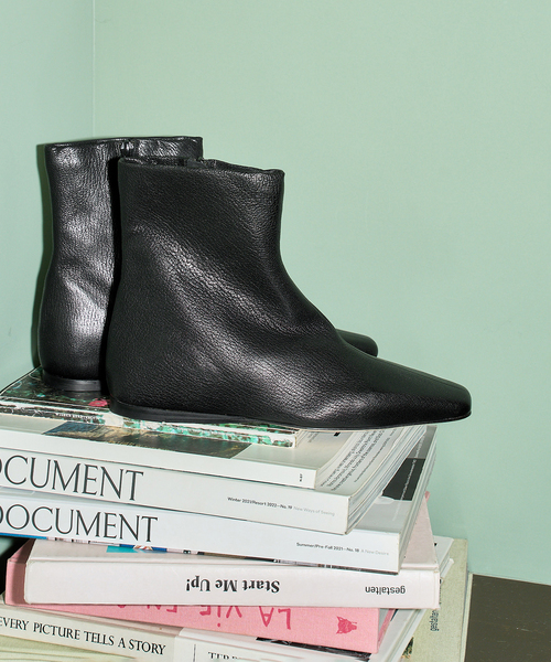 JVAM(ジェーヴィエーエム)の「JVAM /ジェイヴィエーエムBESO SHORT BOOTS(ブーツ・レディース・ブラック・23cm/23.5cm/24cm/24.5cm)」の2枚目の写真