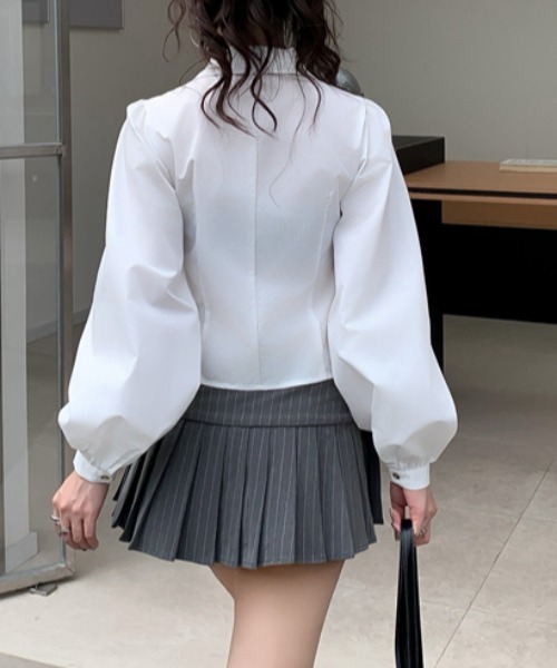 FLINEA（フリネア）の「ダブルブレストパフスリーブブラウス（シャツ/ブラウス・レディース・ホワイト/ブラック・FREE）」の7枚目の写真