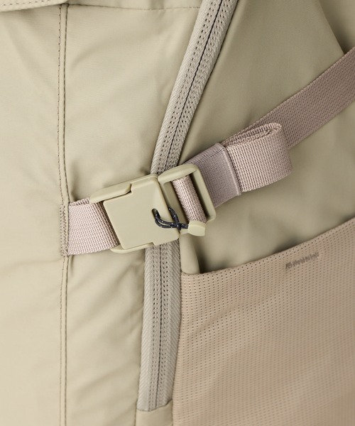 WILD THINGS（ワイルドシングス）の「【WILD THINGS】METROPOLIS BACK PACK M（バックパック/リュック・レディース・ブラック/ベージュ・ONE SIZE）」の10枚目の写真