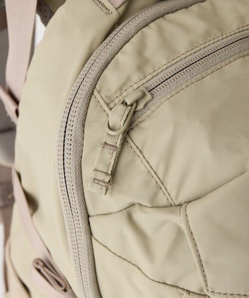 WILD THINGS（ワイルドシングス）の「【WILD THINGS】METROPOLIS BACK PACK M（バックパック/リュック・レディース・ブラック/ベージュ・ONE SIZE）」の12枚目の写真