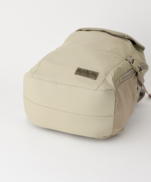 WILD THINGS（ワイルドシングス）の「【WILD THINGS】METROPOLIS BACK PACK M（バックパック/リュック・レディース・ブラック/ベージュ・ONE SIZE）」の14枚目の写真