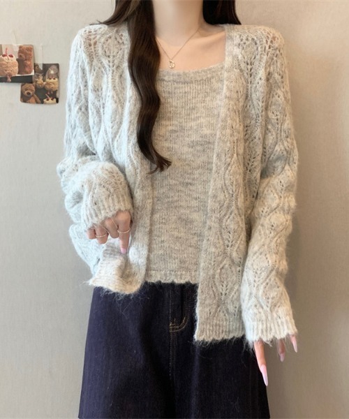 witch(ウイッチ)の「透かし編みニットカーディガンセットアップ(ニット/セーター・レディース・ベージュ/パープル/グレー・FREE)」の2枚目の写真