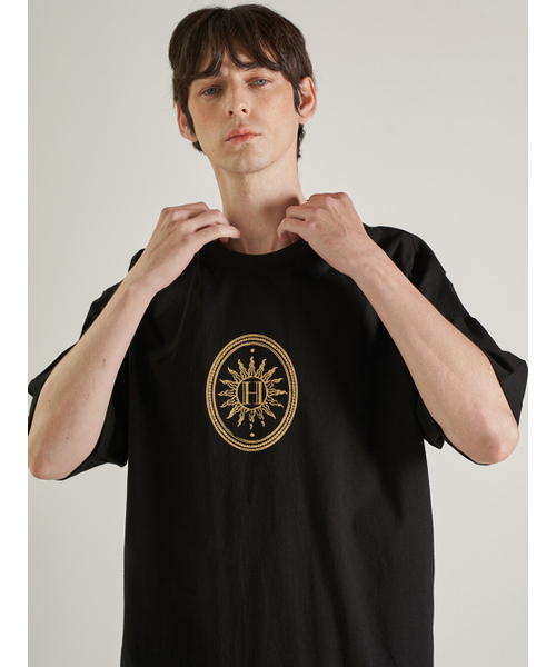 HELIOS（ヘリオス）の「オーバーサイズTシャツシグネチャー.1 [ブラック/ゴールド]（Tシャツ/カットソー・メンズ・その他・FREE）」の5枚目の写真
