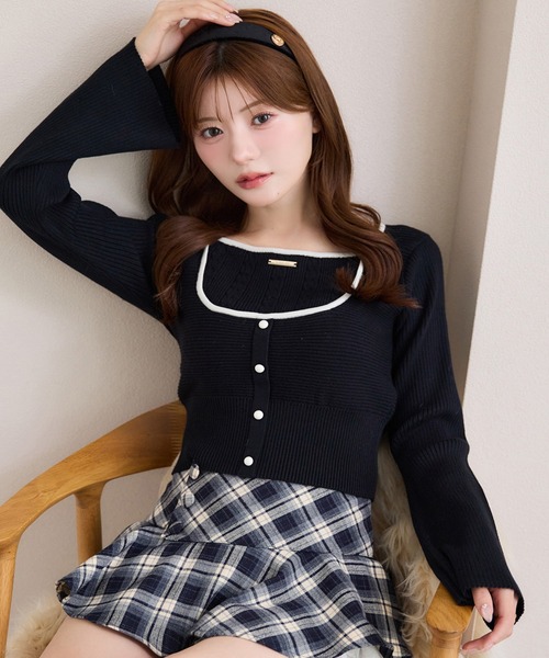 one after another NICE CLAUP(ワンアフターアナザーナイスクラップ)の「レイヤード風ニットトップス(ニット/セーター・レディース・ブラック/オフホワイト/グレイッシュベージュ・FREE)」の2枚目の写真