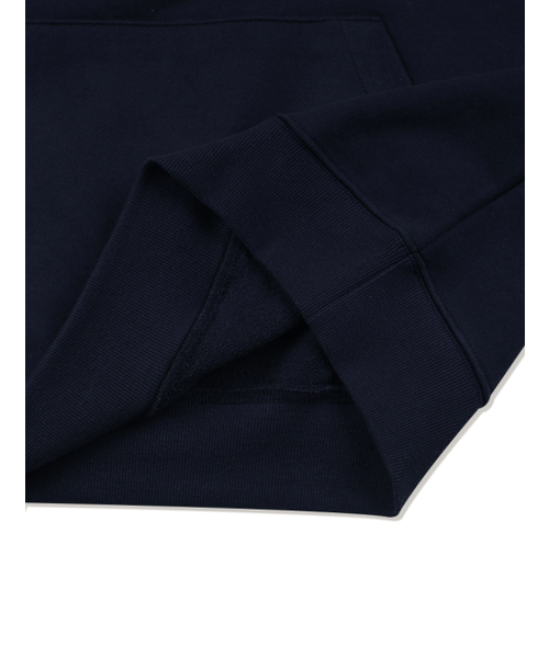 FABULOUS ARCHIVE（ファビュラスアーカイブ）の「[裏起毛選択] UNISEX カーゴポケット DISPLACE ロゴフーディ ネイビー(FCE1TS102M)（パーカー・レディース・ネイビー・SMALL/MEDIUM/LARGE/S/M/L）」の9枚目の写真