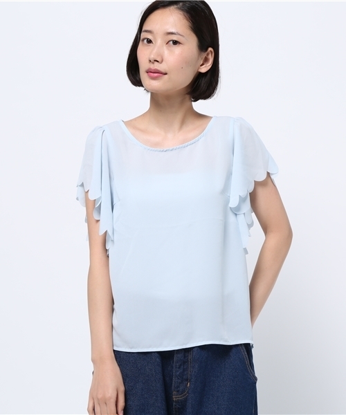 earth music&ecology(アースミュージックアンドエコロジー)の「【2016Summer】スカラップボリュームスリーブプルオーバー(Tシャツ/カットソー・レディース・ネイビー/オフホワイト/ライトピンク/サックスブルー・FREE)」の3枚目の写真